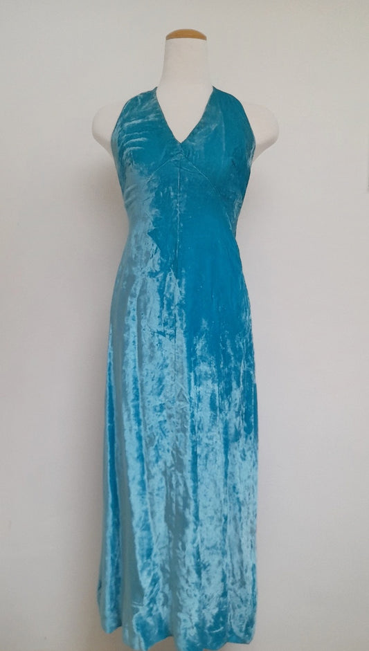 SHE WORE BLUE VELVET