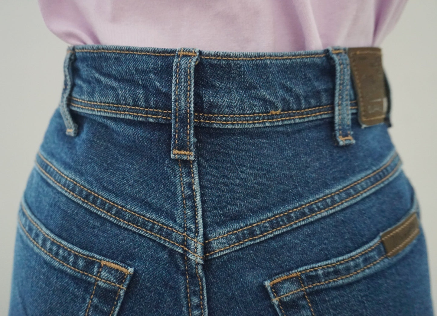 CALIFORNIA GIRLS WEAR WRANGLERS