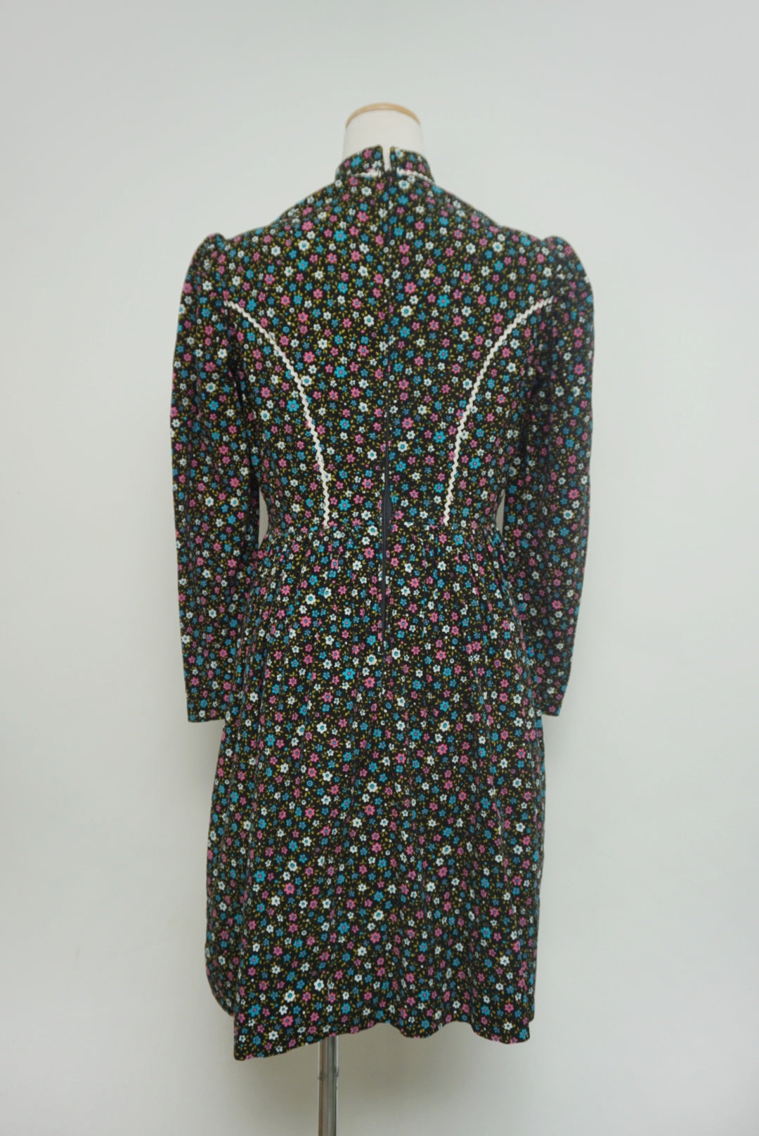 LITTLE DRESS ON THE PRAIRIE