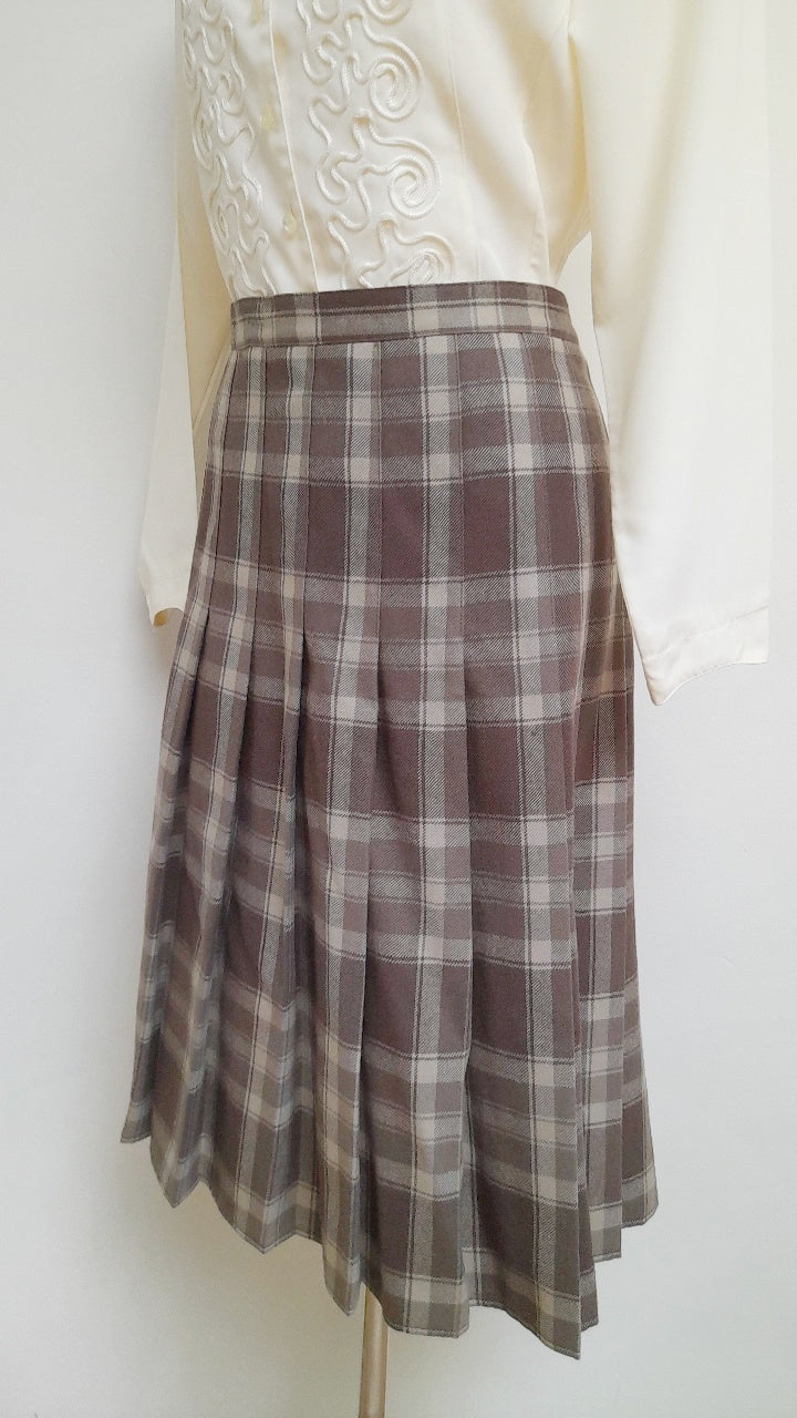 SCHOOL SKIRT
